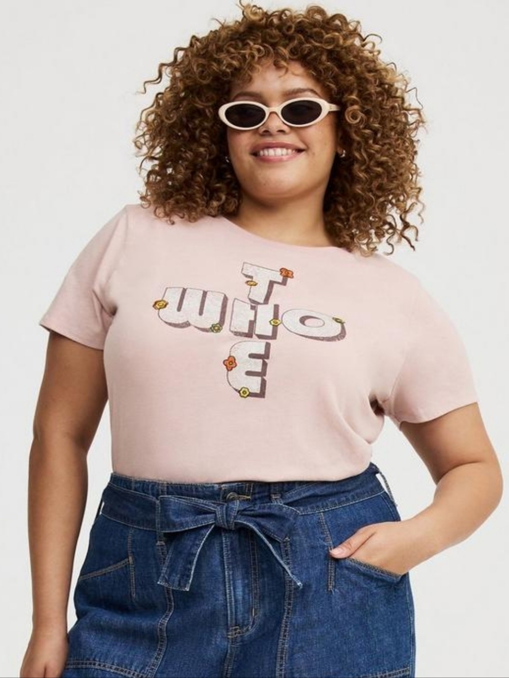 NWT The Who Classic Cotton Crew Embroidery Tee